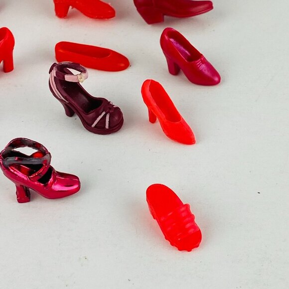 Barbie Size Type Doll Shoe Accessories Red Mismatched Shoes Lot - Picture 7 of 16
